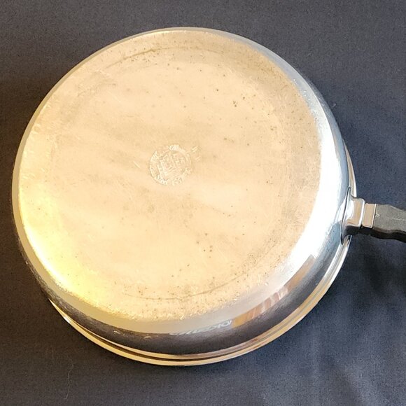 Vintage Farberware 7 in. Skillet Fry Pan w/out Lid Aluminum Clad Stainless Steel - Picture 5 of 12